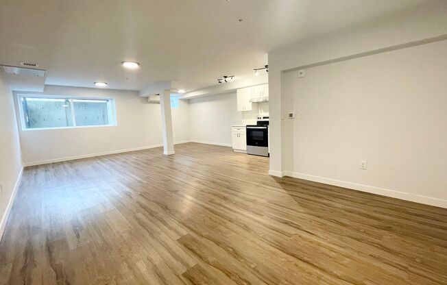 Studio, 1 bath, 730 sqft, $1,695, Unit Hamrick B01