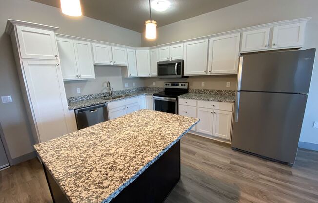 Aurora Heights | 3400