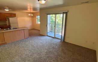 2 beds, 2 baths, 961 sqft, $1,395, Unit C