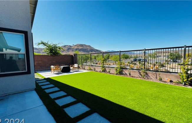 9836 Starlight Ridge