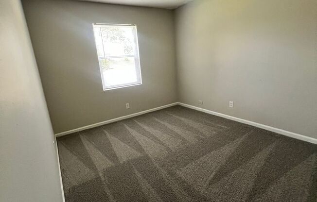 1 bed, 1 bath, 800 sqft, $1,169, Unit 35