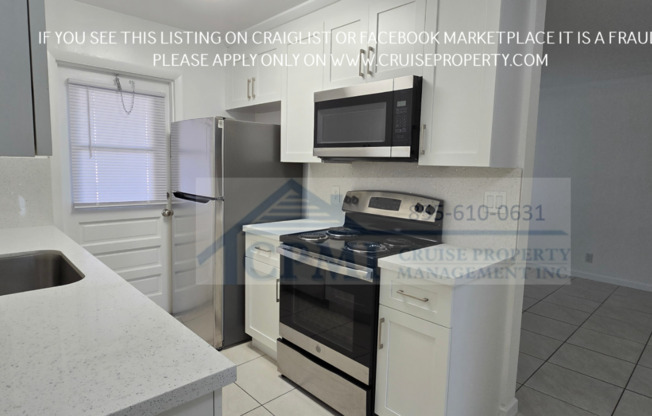 555 S Luna Ct