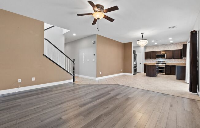Stunning 3 Bedroom Home with a Large Backyard, in Providence