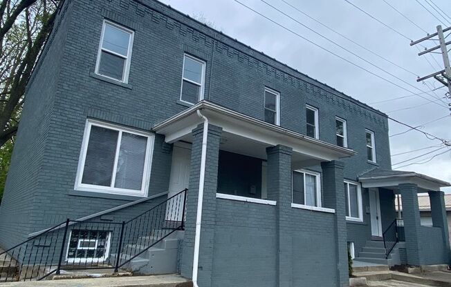 Welcome to this updated 2 bedroom 1 bath duplex in Columbus, OH!