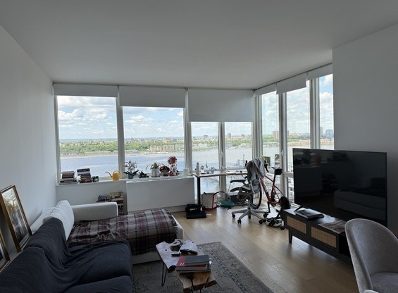 2 beds, 2 baths, $7,953, Unit 2807
