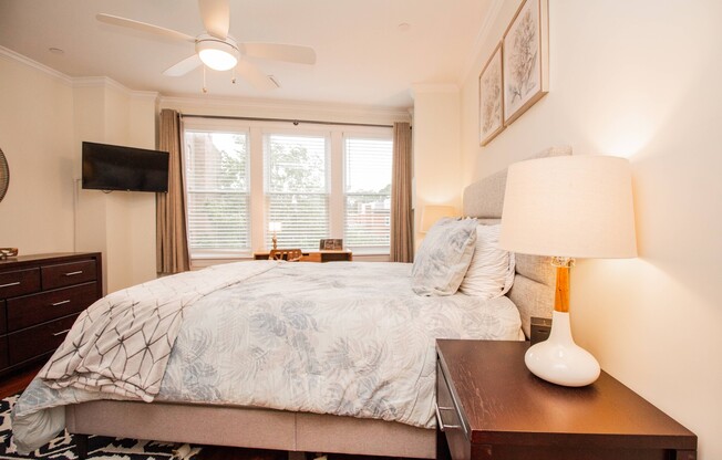 2 beds, 2 baths, 1,000 sqft, $7,800, Unit 4