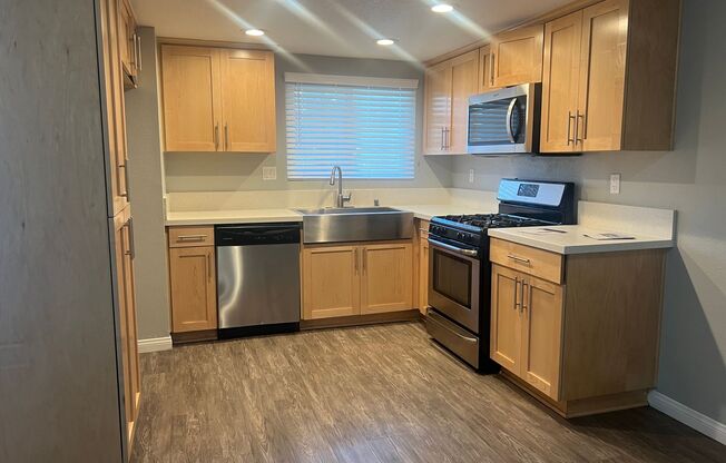 2 beds, 2 baths, 1,200 sqft, $2,595, Unit 114