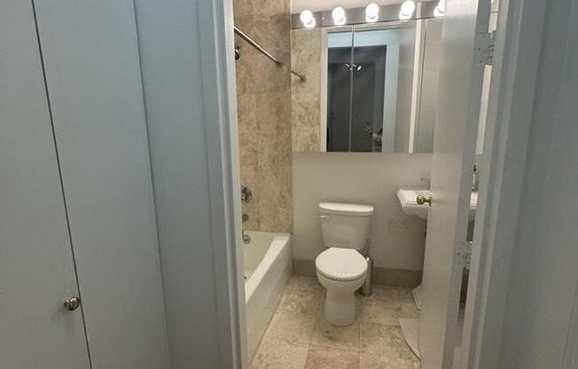 Studio, 1 bath, 450 sqft, $3,200, Unit P-16F