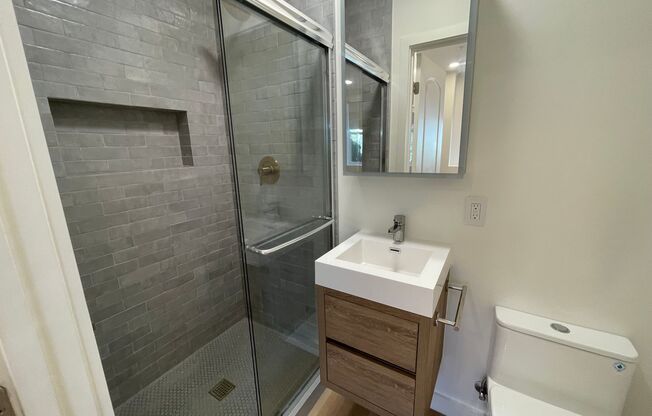 Studio, 1 bath, 312 sqft, $2,095, Unit 04