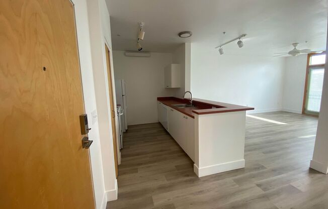 1 bed, 1 bath, 637 sqft, $1,321, Unit 310