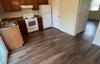 2 beds, 1 bath, 820 sqft, $825, Unit 153