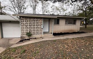 2 Bed/1bath Duplex in Central Austin