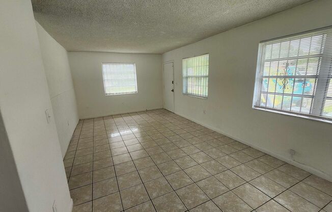 15811-15813 NW 38th Place