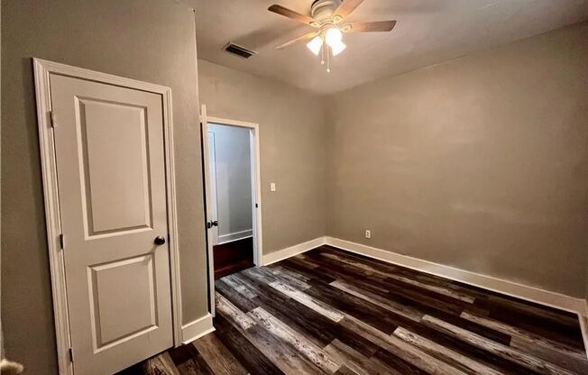 4 beds, 1 bath, $1,300