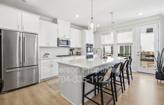 3008 OAK LNDG DR