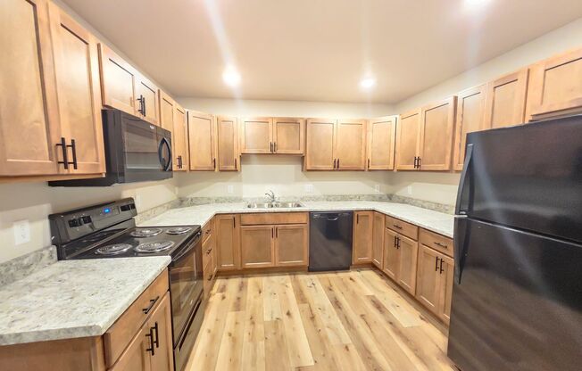 2 beds, 1 bath, 1,006 sqft, $1,230, Unit 3520 105