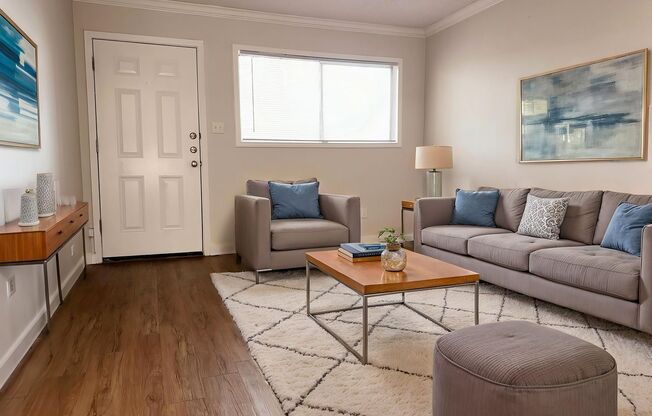 1 bed, 1 bath, 720 sqft, $1,229, Unit BOU-112