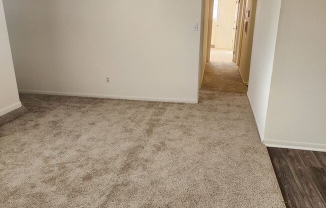 2 beds, 2 baths, 990 sqft, $1,150, Unit 05 - 516
