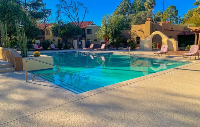 Sparkling pool at La Hacienda Apartments in Tucson, AZ!
