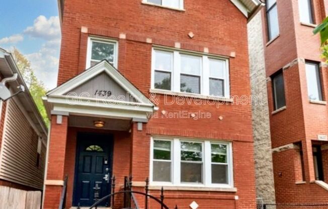 1439 N. Artesian Ave.