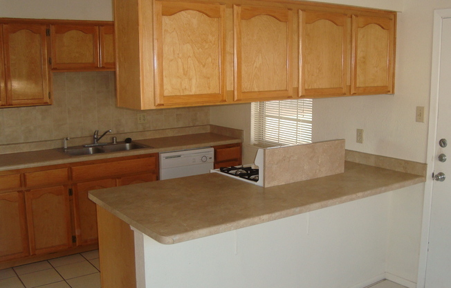 Northeast El Paso 4 Bed