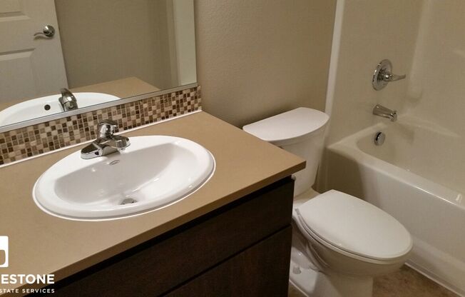 Studio, 1 bath, 515 sqft, $1,175, Unit 303