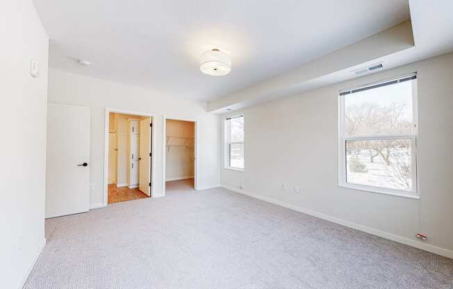 Vacant Bedroom Area at Shady Oak Crossing, Minnesota, 55343