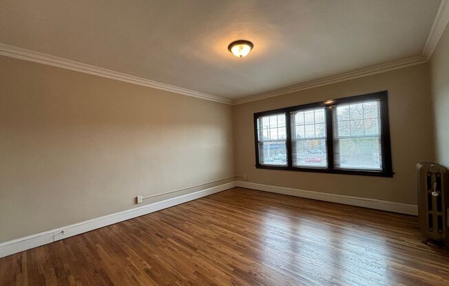 Studio, 1 bath, 445 sqft, $954, Unit 208