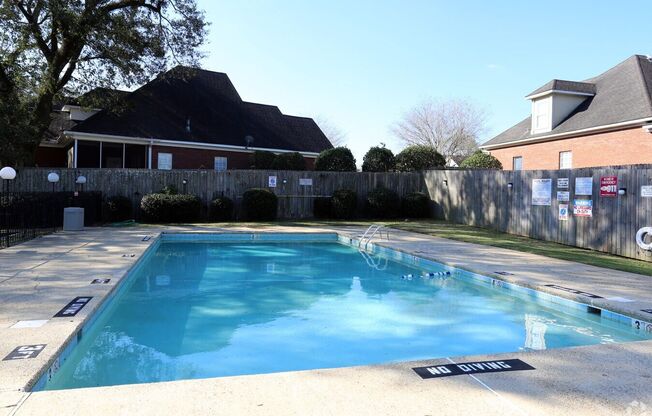 1 bed, 1 bath, 590 sqft, $905, Unit J-1008