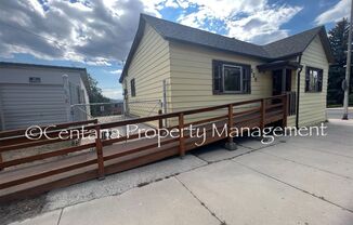 2 beds, 1 bath, 1,110 sqft, $1,200, Unit House