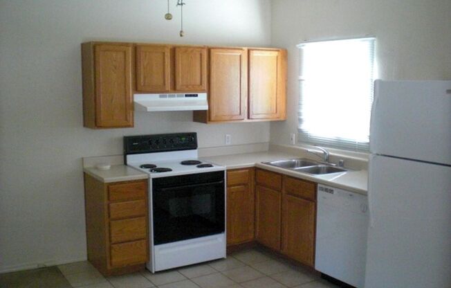 1 bed, 1 bath, 600 sqft, $1,095, Unit 1045B