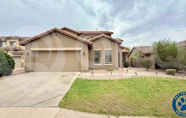 3 beds, 3 baths, 2,644 sqft, $2,299