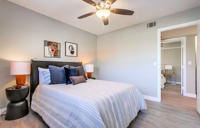 3 beds, 2.5 baths, 1,222 sqft, $3,295, Unit 34
