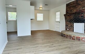 3 beds, 1 bath, $1,300