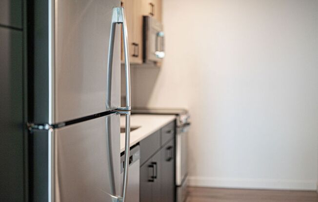 1 bed, 1 bath, 585 sqft, $1,715, Unit 515