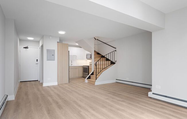 1 bed, 1.5 baths, 667 sqft, $2,400, Unit 6G