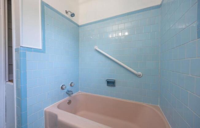 3 beds, 2 baths, 1,240 sqft, $1,850