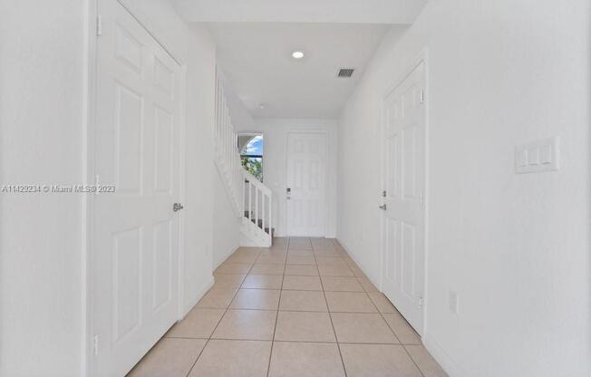 11036 W 35 WAY
