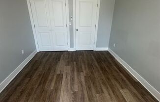 1 bed, 1 bath, $1,300, Unit 8