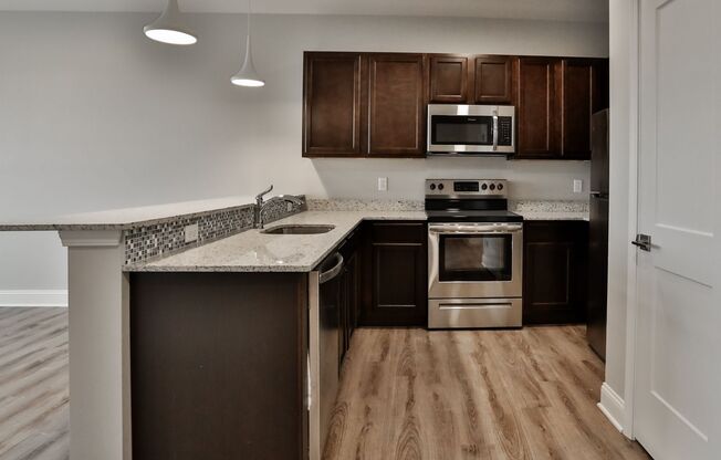 1 bed, 1 bath, 833 sqft, $1,650, Unit 203