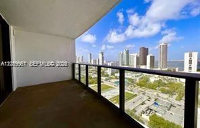 1 bed, 1.5 baths, $3,200, Unit # 2401