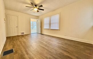 2 beds, 1 bath, $1,050