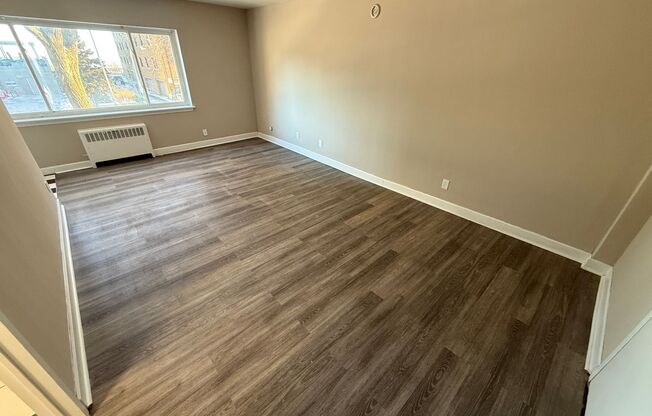 Studio, 1 bath, 400 sqft, $895, Unit #218