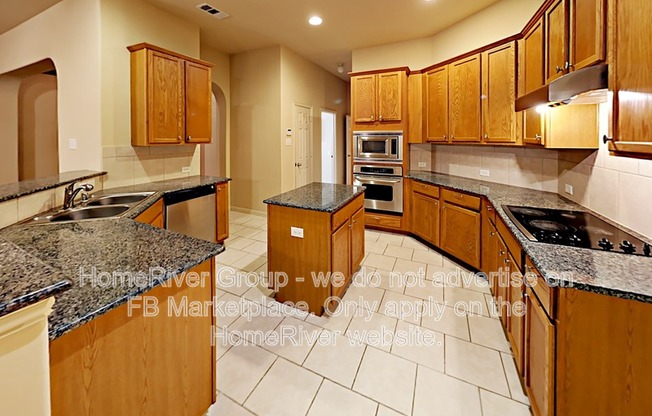 643 E SANDRA LN
