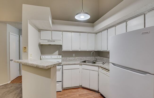 2 beds, 2 baths, 1,100 sqft, $1,200, Unit 1401