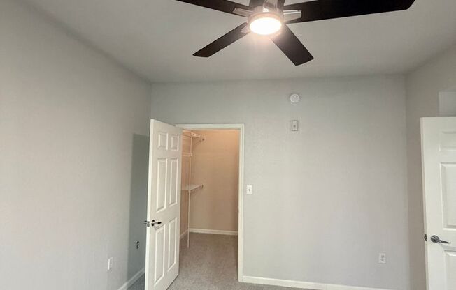 3 beds, 2 baths, $1,950, Unit UNIT 1724