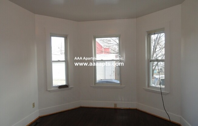 9 RICHARDSON ST