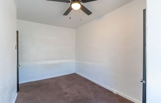 3 beds, 1 bath, $1,400