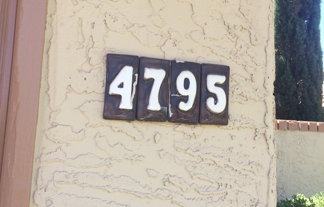 1 month free rent if rented before Christmas! Beautiful 55+ Ahwatukee neighborhood spacious 2/br 2/ba home - Rent Includes membership to Ahwatukee Recreation Center