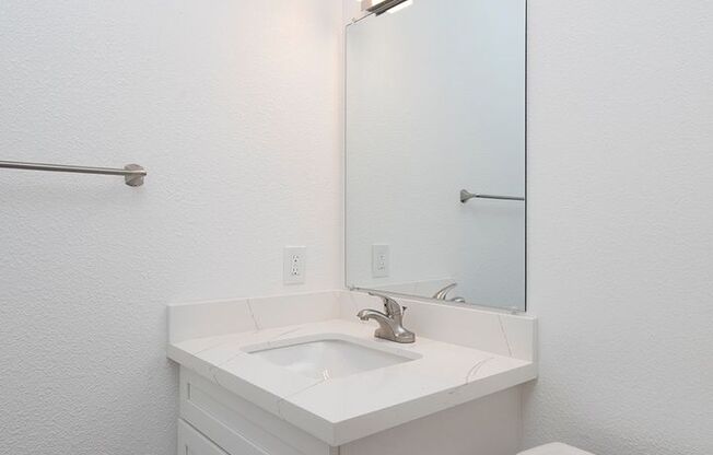 Studio, 1 bath, 329 sqft, $2,295, Unit 25-13